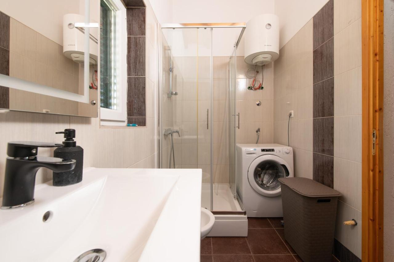 House Boris Apartment Loborika ภายนอก รูปภาพ